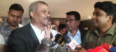 উচ্চ আদালতে আমাদের হস্তক্ষেপের সুযোগ নেই: আসিফ নজরুল