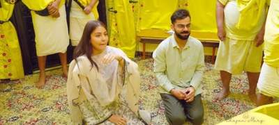 অবসর ঘোষণার পরই গুরুর আশির্বাদ নিতে বৃন্দাবনে হাজির কোহলি