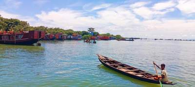 টাঙ্গুয়ার হাওর ওয়াচ টাওয়ার এলাকায় পর্যটকবাহী হাউজবোটের গমনাগমন স্থগিত
