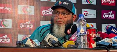 রিশাদ হোসেনের প্রশংসায় পঞ্চমুখ পাকিস্তানি কোচ মুশতাক আহমেদ