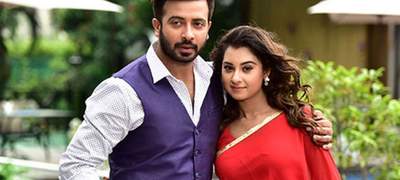 নায়ক শাকিব খানের সঙ্গে ডিভোর্স নিয়ে মুখ খুললেন নায়িকা বুবলী