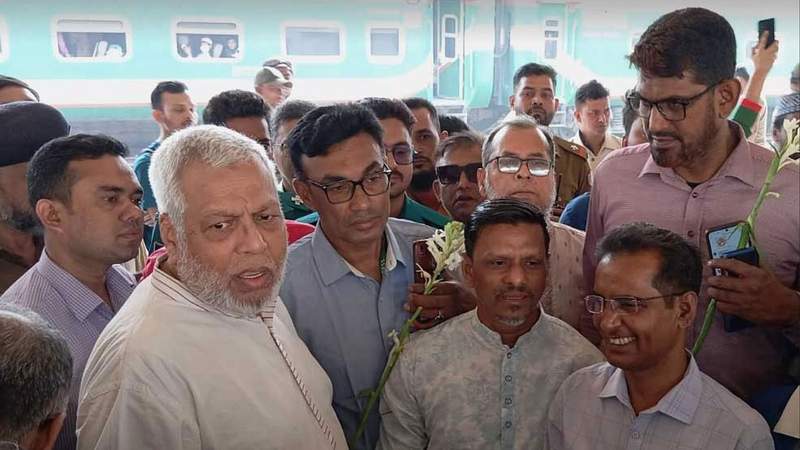 রেলওয়ের লোকসানের বড় কারণ দুর্নীতি ও অপচয় : রেলপথ উপদেষ্টা