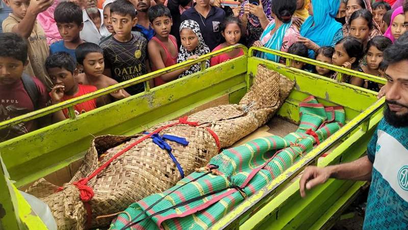 ঘরে স্ত্রী-মেয়ের লাশ ফেলে পালাল স্বামী