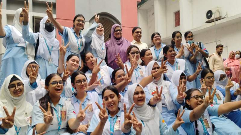 এইচএসসি ও সমমানের ফল প্রকাশ, পাসের হার ৫৮.৮৩ শতাংশ