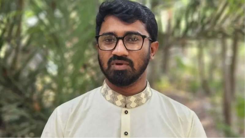 আওয়ামী লীগ ফিরলে হাসিনার পা ধরেও কেউ মাফ পাবেন না: রাশেদ খাঁন
