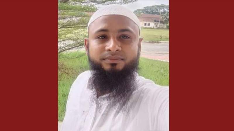 বগুড়ায় ইসকন মন্দিরের সামনে ব্যবসায়ীকে কুপিয়ে হত্যা করেছে দুর্বৃত্তরা