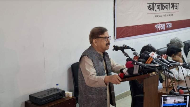 ‘নির্বাচন ছাড়া কোনো বিকল্প নেই, নির্বাচন হতেই হবে’: মান্না