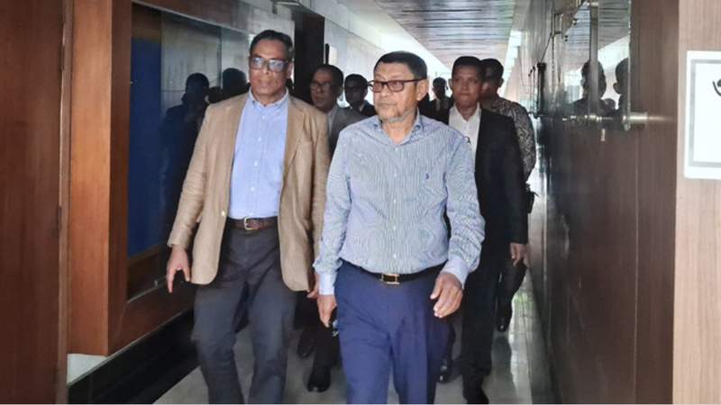 স্বাস্থ্য মন্ত্রণালয়ের কর্মকর্তাদের সঙ্গে স্বাস্থ্যমন্ত্রী-প্রতিমন্ত্রীর শুভেচ্ছা বিনিময়