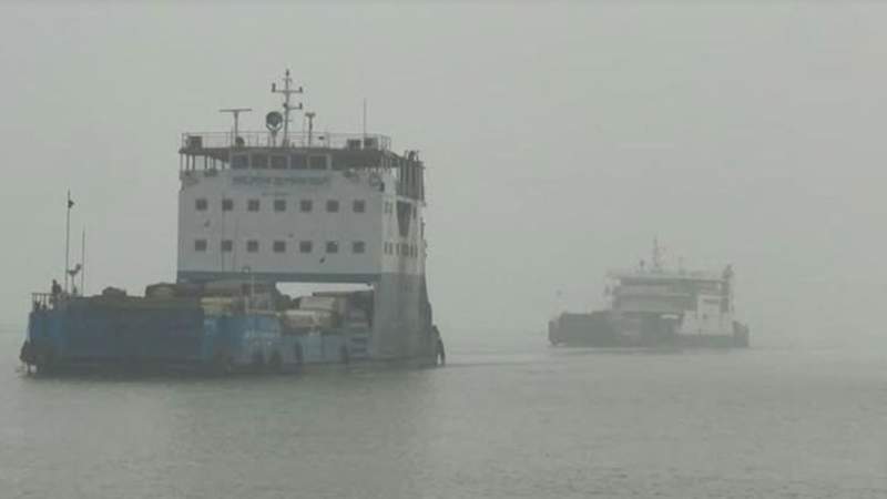 ৩ ঘণ্টা পর দৌলতদিয়া-পাটুরিয়ায়  আবার ফেরি চলাচল স্বাভাবিক